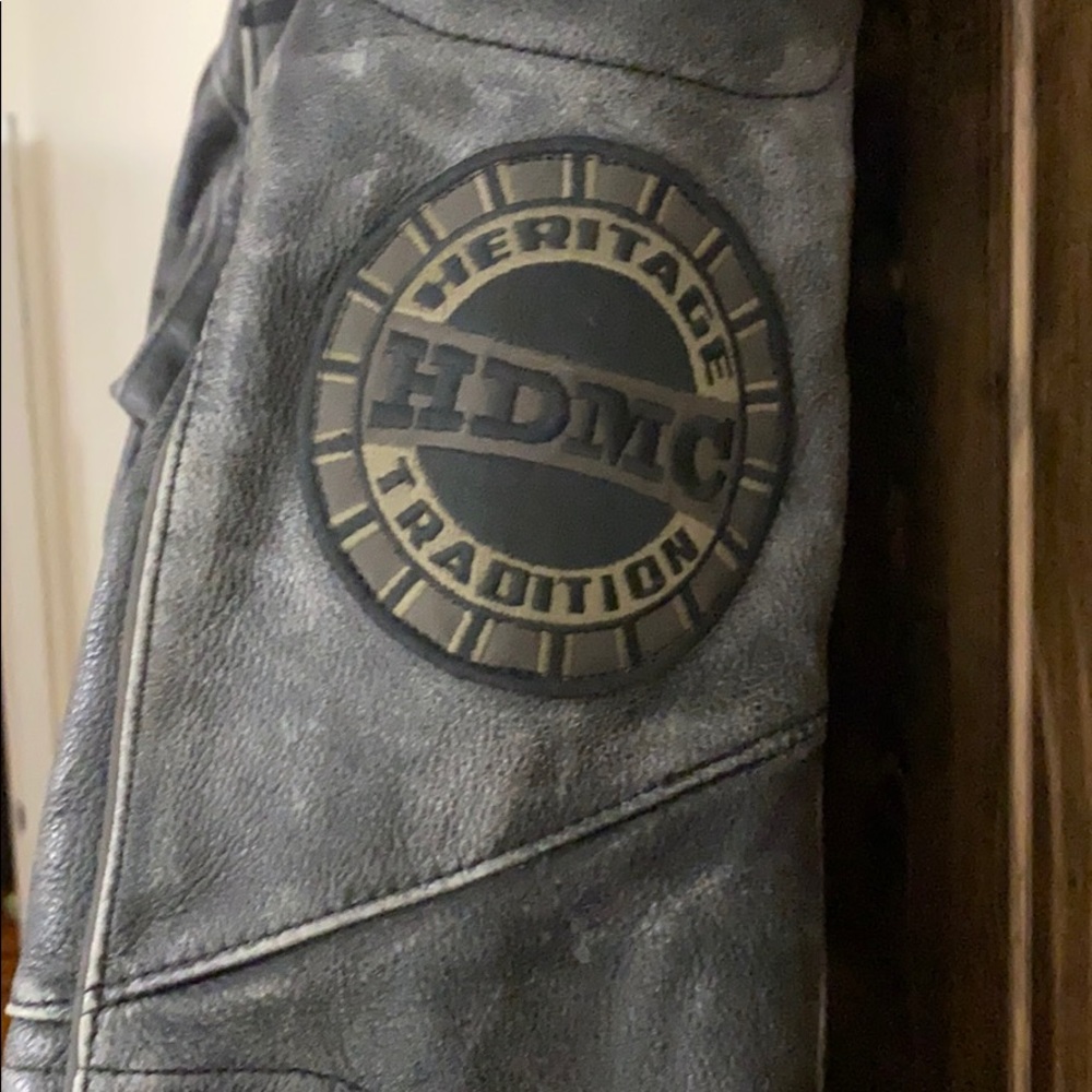 Motorcycle jacket - Picture 3 of 5